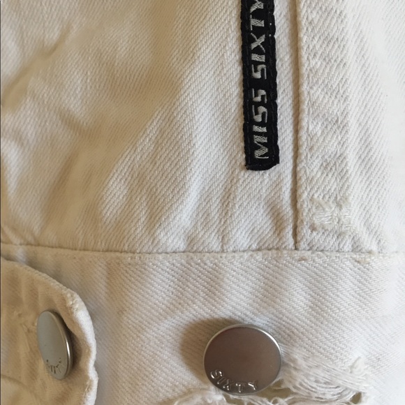 Vest - Picture 4 of 4